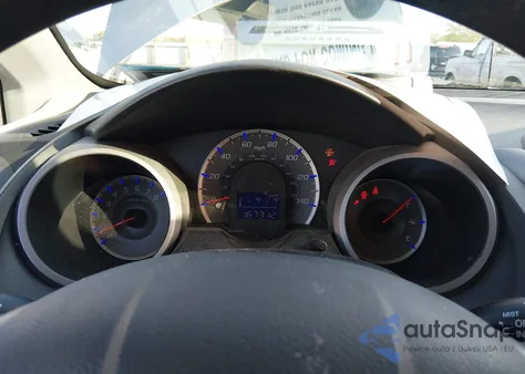 2009 Honda Fit z USA, uszkodzony, nr VIN JHMGE88289S069832